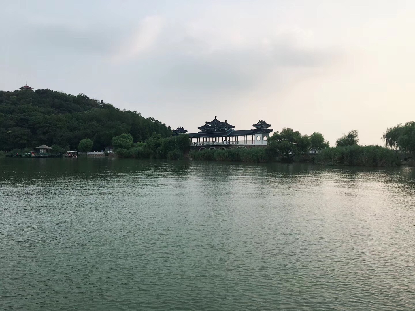 ‘火狐电竞官网’
化学站祝宽大计量同仁圣诞快乐哟!(图12) 火狐电竞