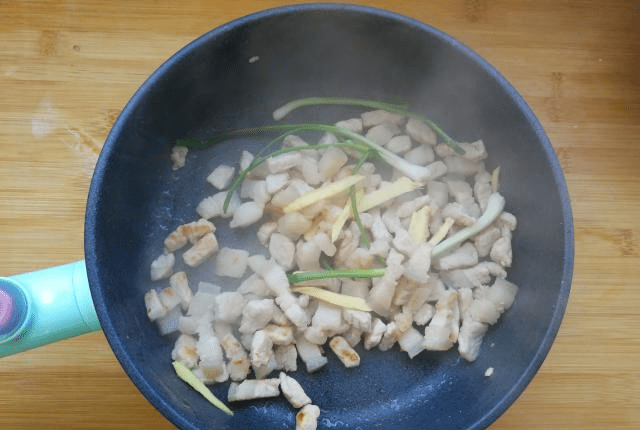 火狐电竞官网-
想吃卤肉饭自己在家做 配方和步骤都告诉你 简朴鲜味又实惠(图8)