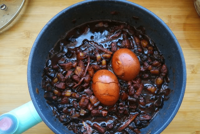 火狐电竞官网-
想吃卤肉饭自己在家做 配方和步骤都告诉你 简朴鲜味又实惠(图11)