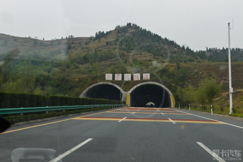 火狐电竞-盘点名人的经典幽默墓志铭(图1) 火狐电竞平台